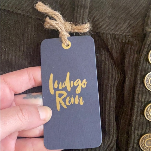 Mid Rise Skirt - Picture 5 of 7